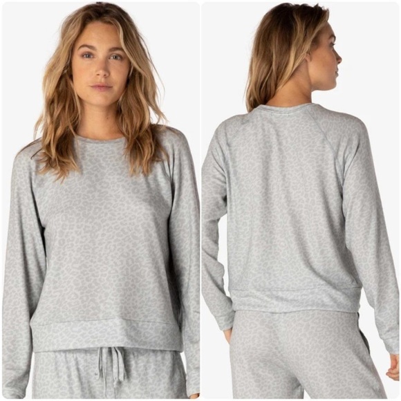 Beyond Yoga Tops - Beyond Yoga Favorite Raglan Crew Pullover Gray Leopard Sz L